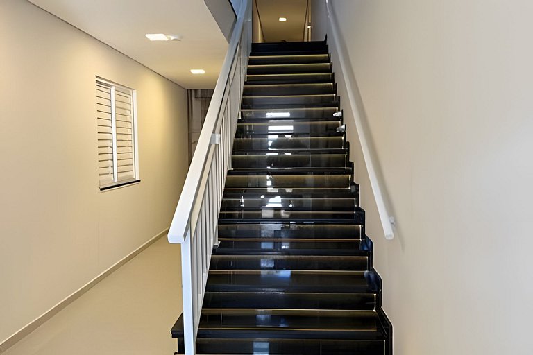 Flat 22 com Ar Condicionado prox. ao Metrô Belém