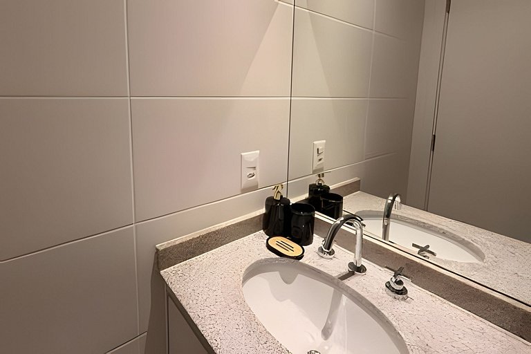 Piscina Coberta · 25º Andar · C/ Vaga de garagem