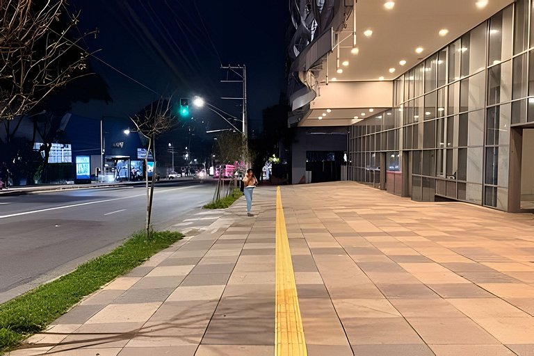 Piscina Coberta · 25º Andar · C/ Vaga de garagem