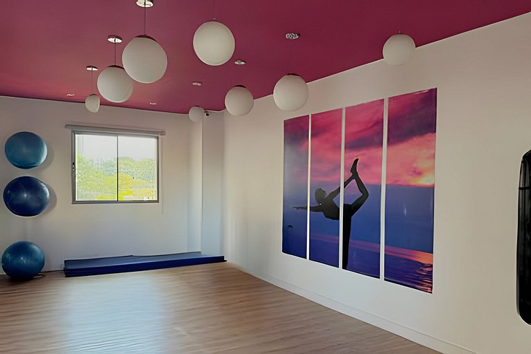 Completo e funcional, ao lado do Metrô e Allianz