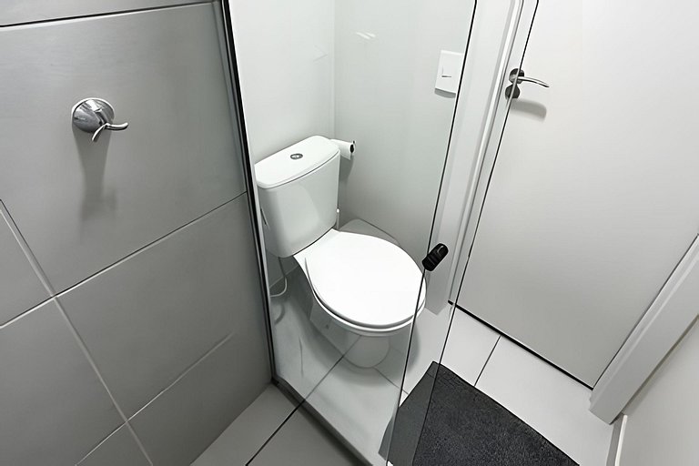 Completo e funcional, ao lado do Metrô e Allianz