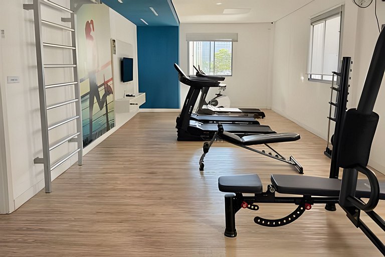 Completo e funcional, ao lado do Metrô e Allianz