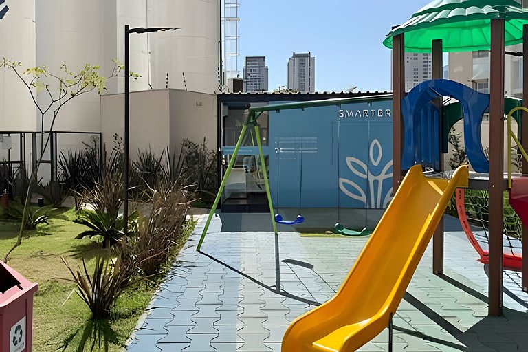 Completo e funcional, ao lado do Metrô e Allianz