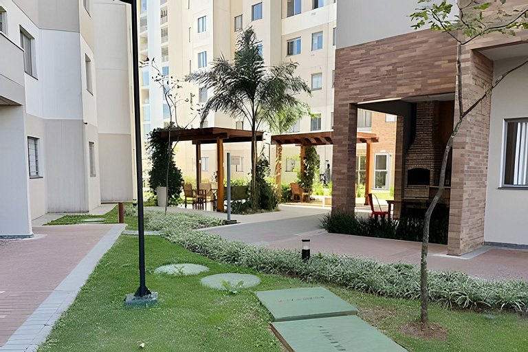 Completo e funcional, ao lado do Metrô e Allianz