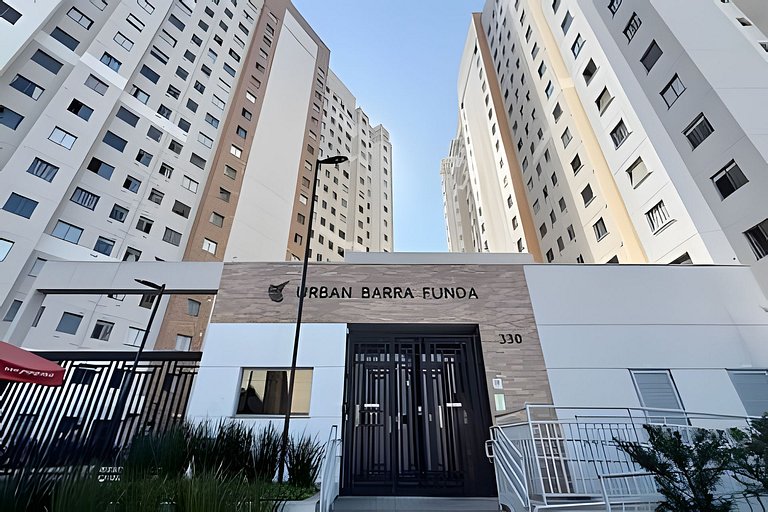 Completo e funcional, ao lado do Metrô e Allianz