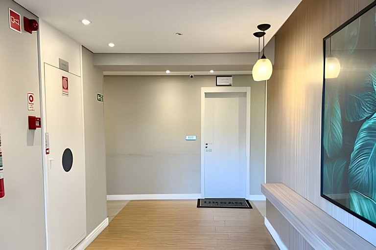 Completo e funcional, ao lado do Metrô e Allianz