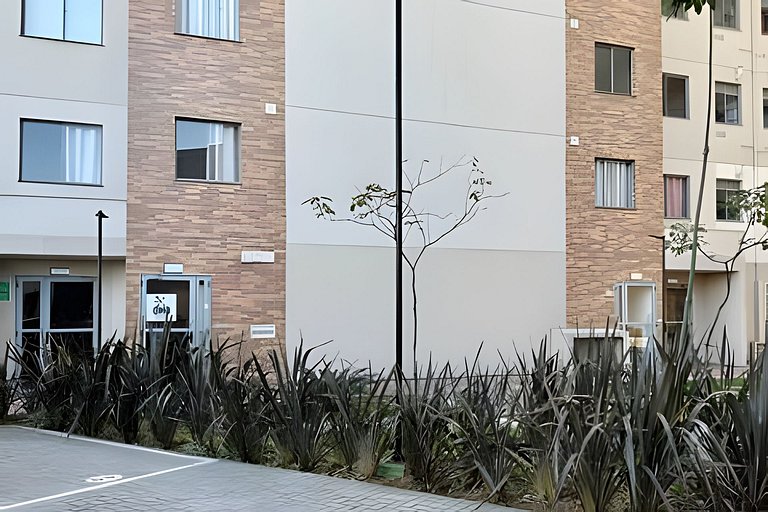 Completo e funcional, ao lado do Metrô e Allianz