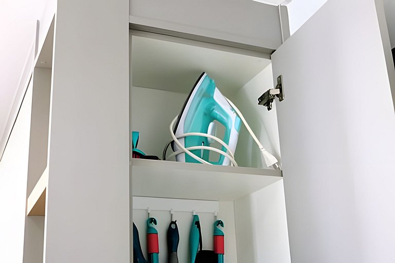 Quarto + Cozinha Completa e Piscina no 15º Andar