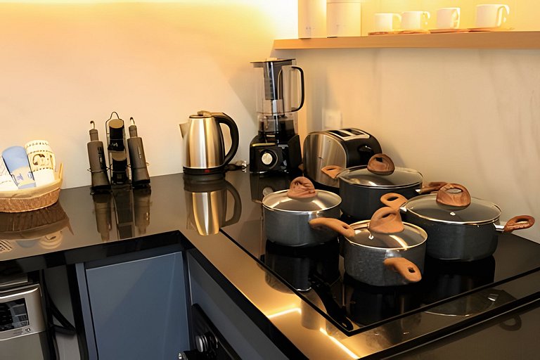 Quarto + Cozinha Completa e Piscina no 15º Andar
