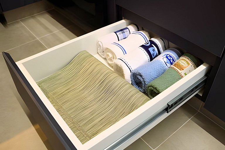Quarto + Cozinha Completa e Piscina no 15º Andar