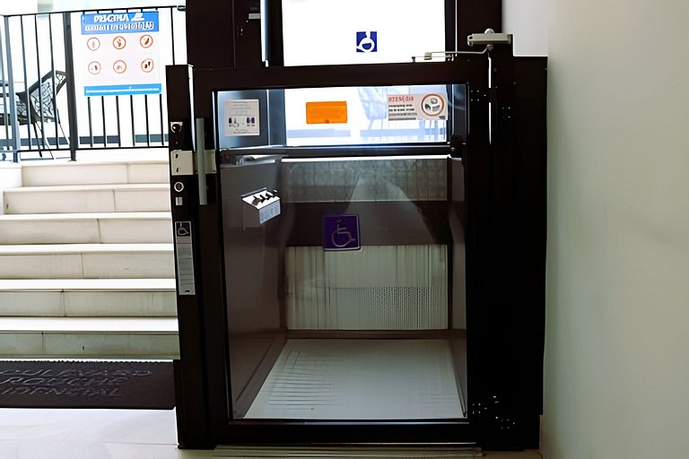 Andar Alto 15º com Ar, Rooftop e Piscina