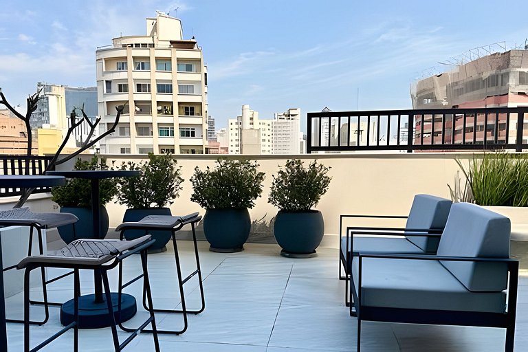 Quarto + Cozinha Completa e Piscina no 15º Andar