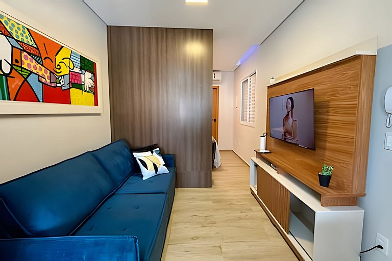 Flat 11 amplo c/ ar-condicionado perto Anclivepa