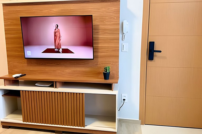 Flat 11 amplo c/ ar-condicionado perto Anclivepa