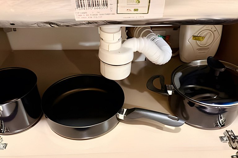 Studio 12 com ar-condicionado p/ ao metrô Belém