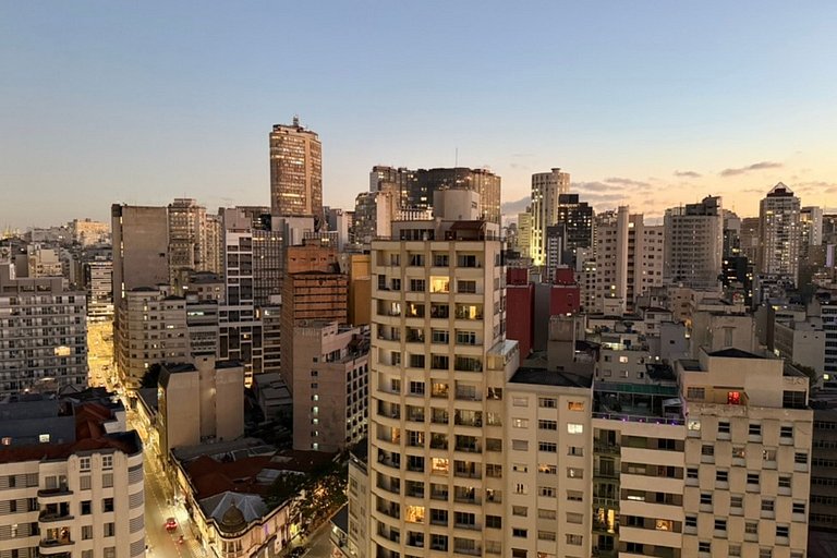 Quarto + Cozinha Completa e Piscina no 15º Andar