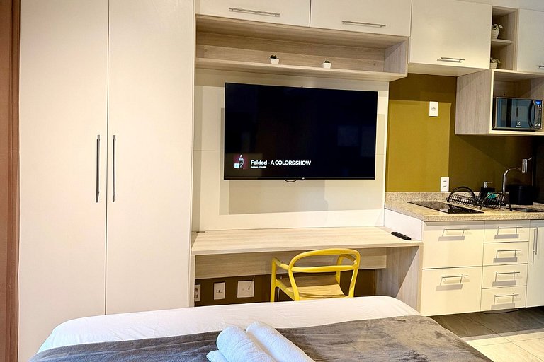 Studio c/ Ar-Condicionado pertinho da Liberdade