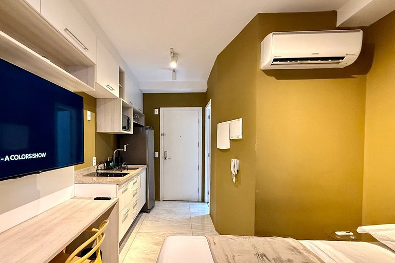 Studio c/ Ar-Condicionado pertinho da Liberdade
