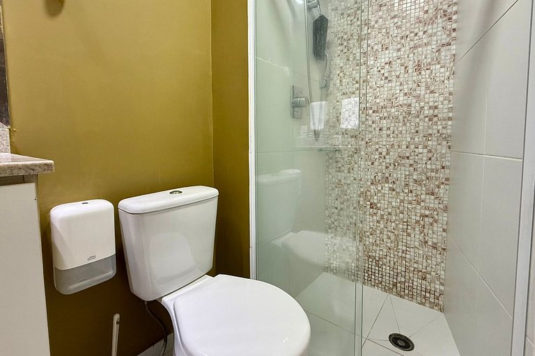 Studio c/ Ar-Condicionado pertinho da Liberdade