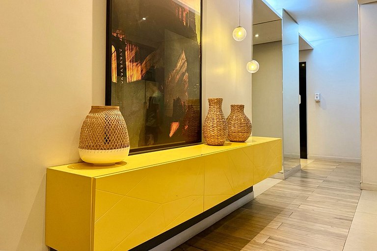 Studio c/ Ar-Condicionado pertinho da Liberdade