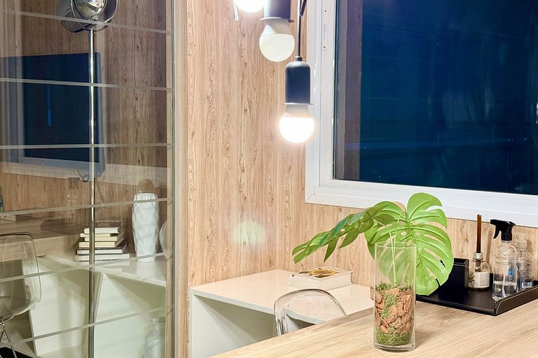 Studio c/ Ar-Condicionado pertinho da Liberdade