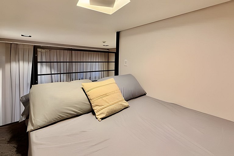 Loft Pé-Direito Alto a 500m do Metrô Brooklin