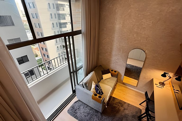 Loft Pé-Direito Alto a 500m do Metrô Brooklin