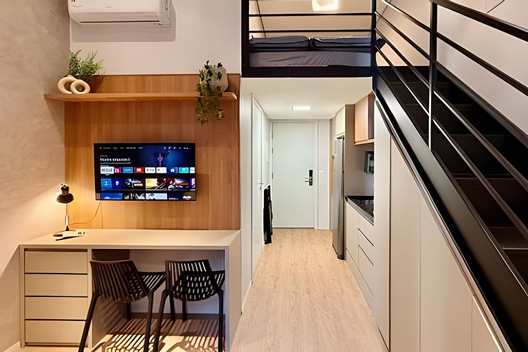 Loft Pé-Direito Alto a 500m do Metrô Brooklin