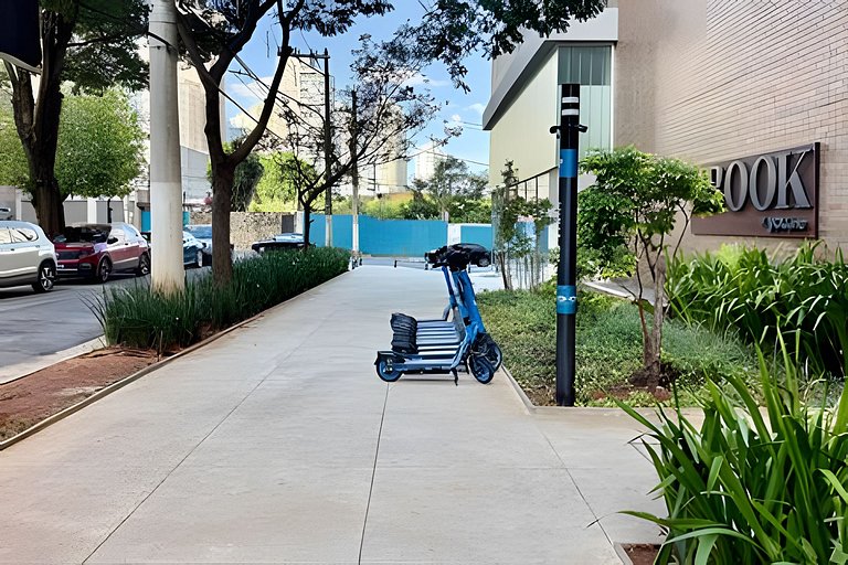 Loft c/ Mezanino · Pé-direito Alto · Até 4 pessoas