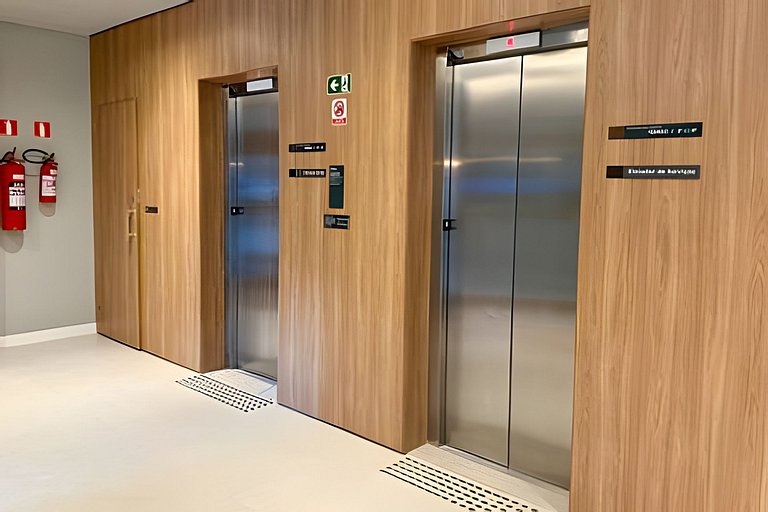 Loft Pé-Direito Alto a 500m do Metrô Brooklin