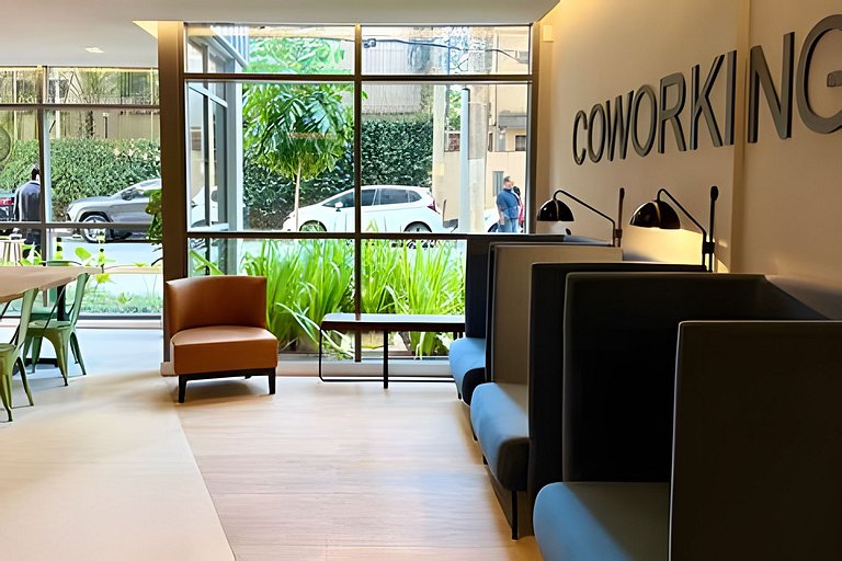 Loft c/ Mezanino · Pé-direito Alto · Até 4 pessoas