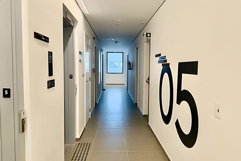 Loft Pé-Direito Alto a 500m do Metrô Brooklin