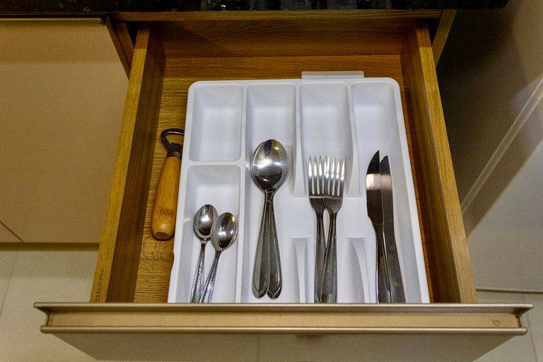 Studio 05 amplo com ar condicionado e 2 varandas