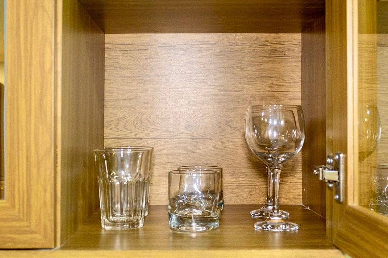 Studio 05 amplo com ar condicionado e 2 varandas